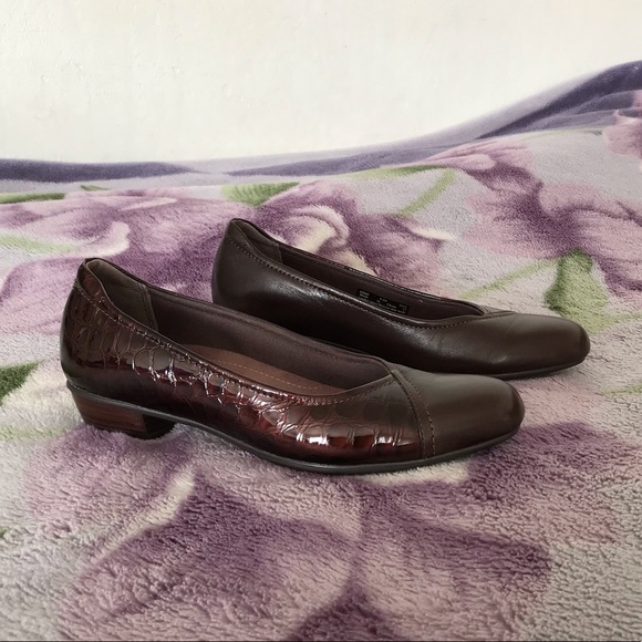 Clarks Shoes - Clarks Women’s Caswell Eternity Leather Pump